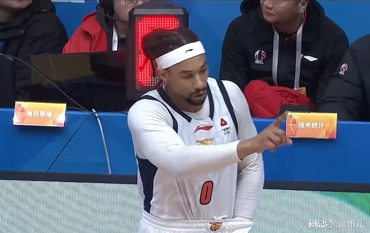 乐鱼app下载-朱芳雨赌对了！广东1米92新后卫打出身价，杜锋为他放弃徐杰？